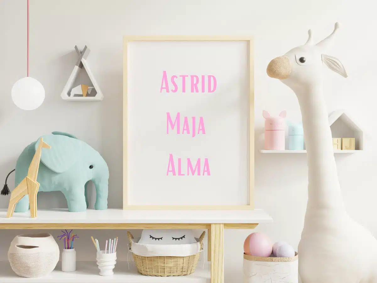 Baby room with name painting.